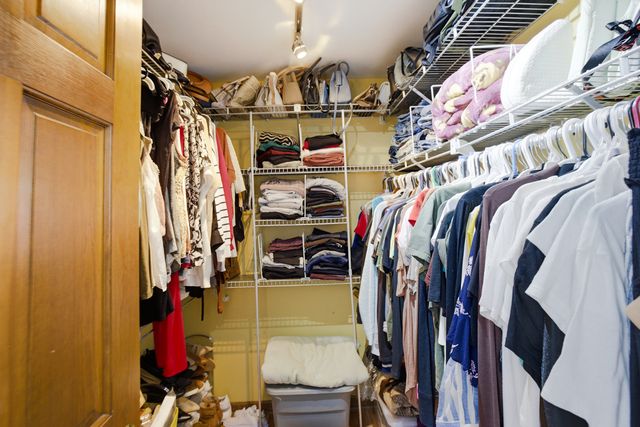 36106 N Springbrook Lane, Gurnee, IL 60031