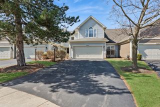 36106 N Springbrook Lane, Gurnee, IL 60031