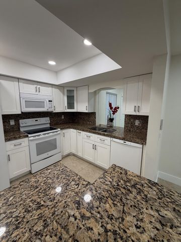 180 SW 77th Avenue, Margate, FL 33068