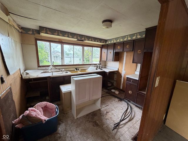 707 Hawkes Street, Rockville, IN 47872