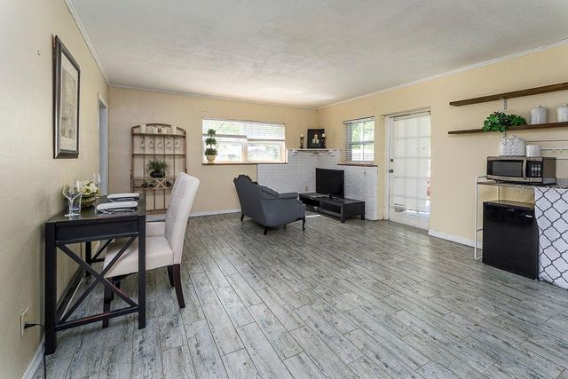 11 S UNIVERSITY CIRCLE, Deland, FL 32724