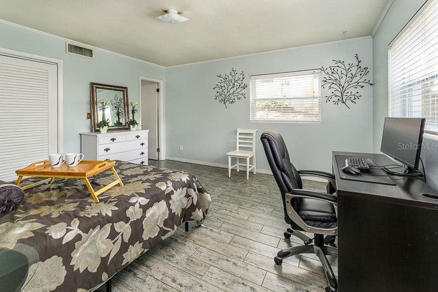 11 S UNIVERSITY CIRCLE, Deland, FL 32724