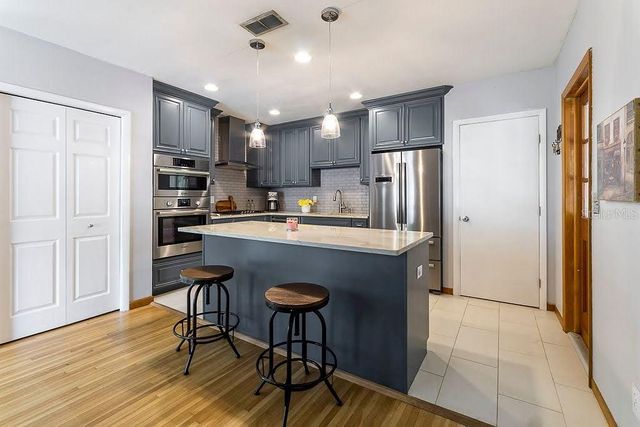 11 S UNIVERSITY CIRCLE, Deland, FL 32724