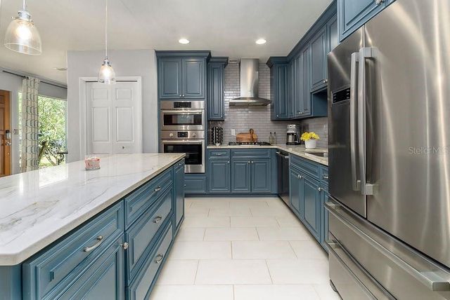 11 S UNIVERSITY CIRCLE, Deland, FL 32724