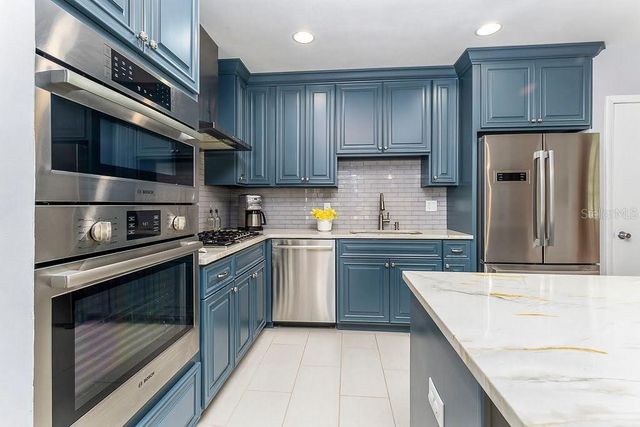11 S UNIVERSITY CIRCLE, Deland, FL 32724