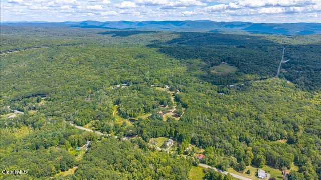260 South Road, Stephentown, NY 12018