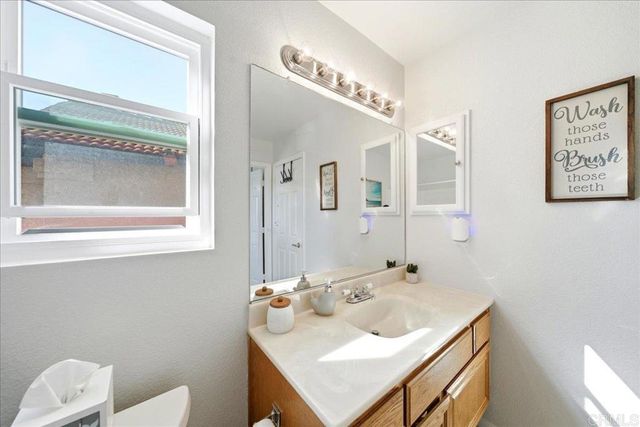 24570 New Haven Drive, Murrieta, CA 92562