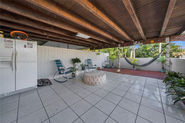 11021 SW 4th St, Sweetwater, FL 33174