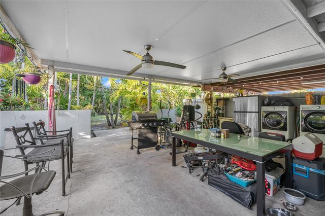 11021 SW 4th St, Sweetwater, FL 33174