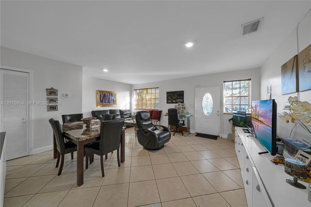 11021 SW 4th St, Sweetwater, FL 33174