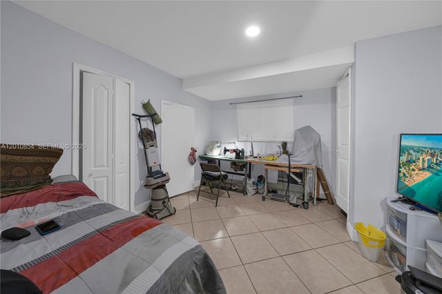 11021 SW 4th St, Sweetwater, FL 33174