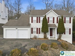 706 Franklin Court, Middle Smithfield Twp, PA 18302
