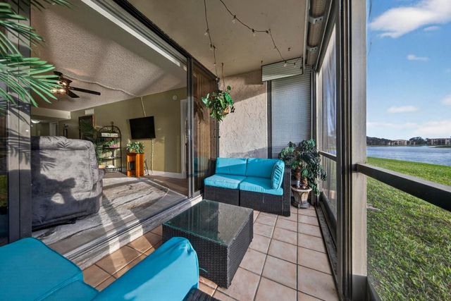 5611 Coral Lake Drive 111, Margate, FL 33063