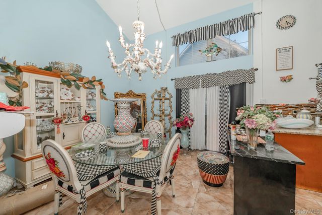 5 Northwood Boulevard, Central Islip, NY 11722