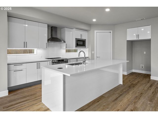 17052 Sw KALAPUYA Ln, Sherwood, OR 97140