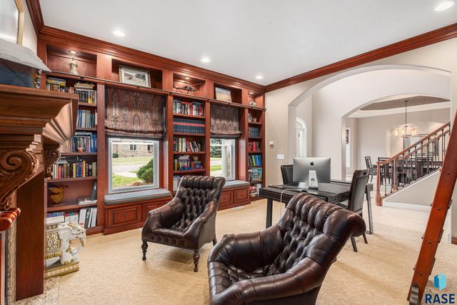 2212 W Cherrywood Cir Circle, Sioux Falls, SD 57108