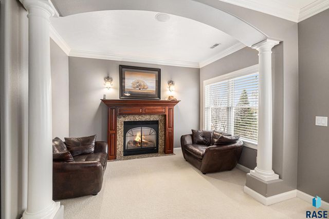 2212 W Cherrywood Cir Circle, Sioux Falls, SD 57108