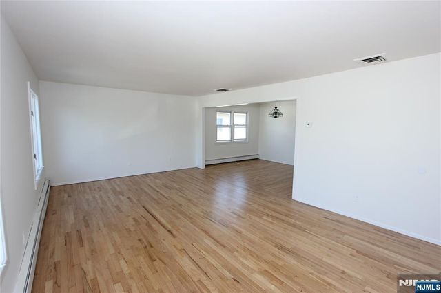 365 54th Street 2, Elmwood Park, NJ 07407