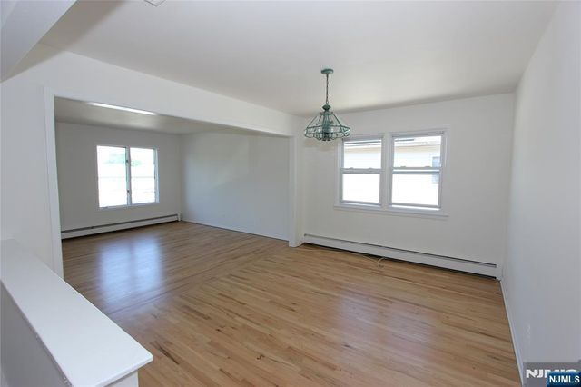 365 54th Street 2, Elmwood Park, NJ 07407