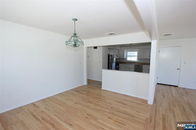 365 54th Street 2, Elmwood Park, NJ 07407