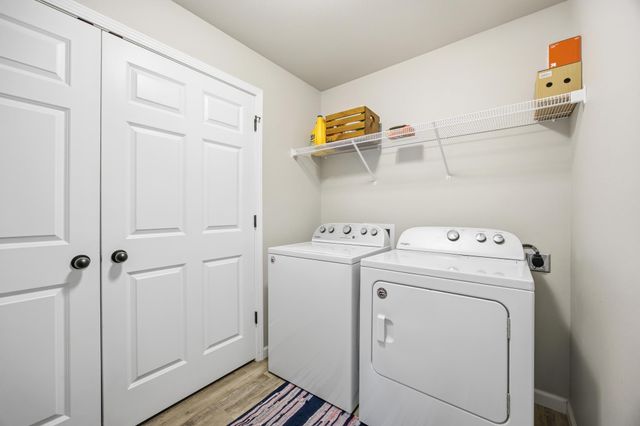 1138 Highland Lane W, West Fargo, ND 58078