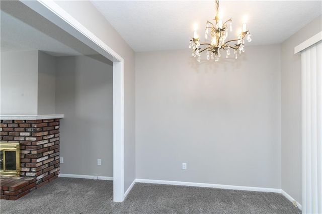 9857 N Cherry Street, Kansas City, MO 64155