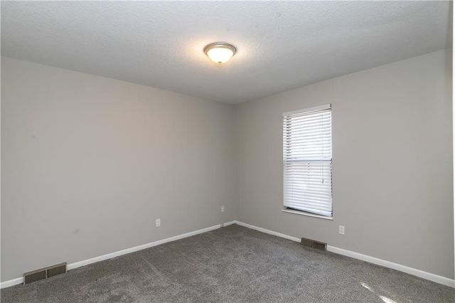 9857 N Cherry Street, Kansas City, MO 64155