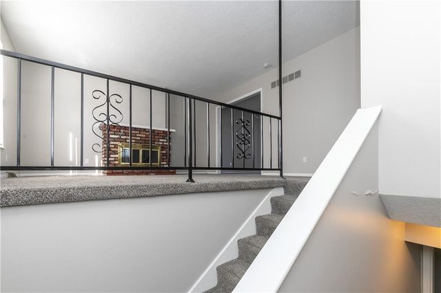 9857 N Cherry Street, Kansas City, MO 64155