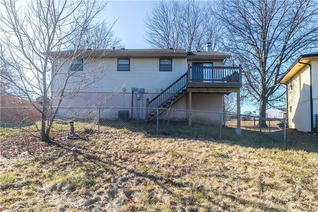 9857 N Cherry Street, Kansas City, MO 64155