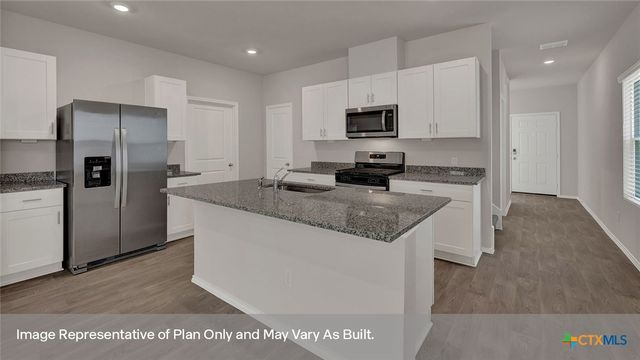 101 LANGSTON Drive, Maxwell, TX 78656