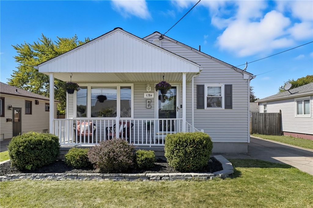 1284 92nd Street, Niagara Falls, NY 14304