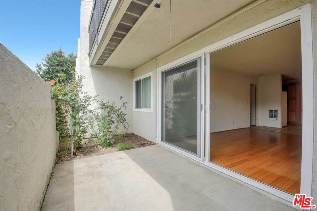 Image 17 of property listing at 41 Dearborn Place 67, Goleta, CA 93117