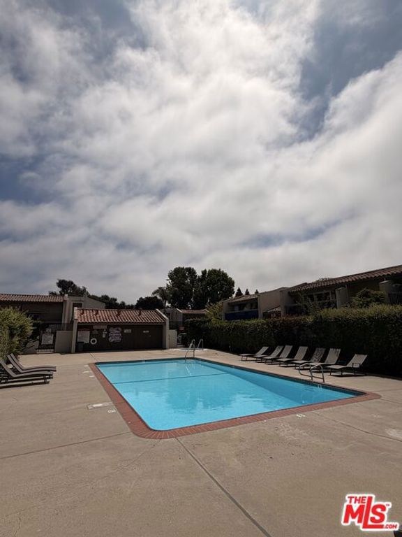 Image 18 of property listing at 41 Dearborn Place 67, Goleta, CA 93117