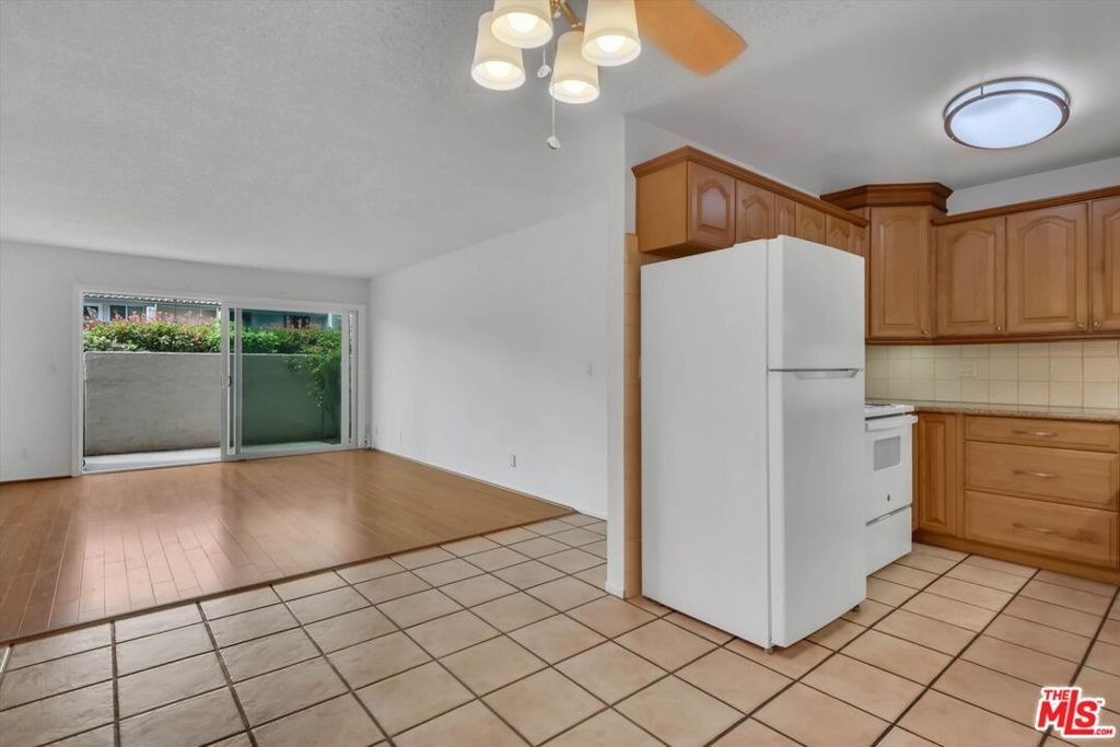Image 6 of property listing at 41 Dearborn Place 67, Goleta, CA 93117