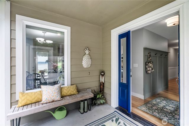 29955 Scenic Drive NE, Poulsbo, WA 98370