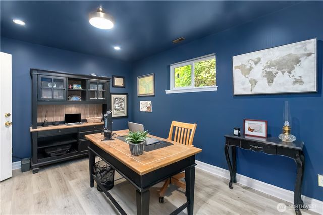 29955 Scenic Drive NE, Poulsbo, WA 98370