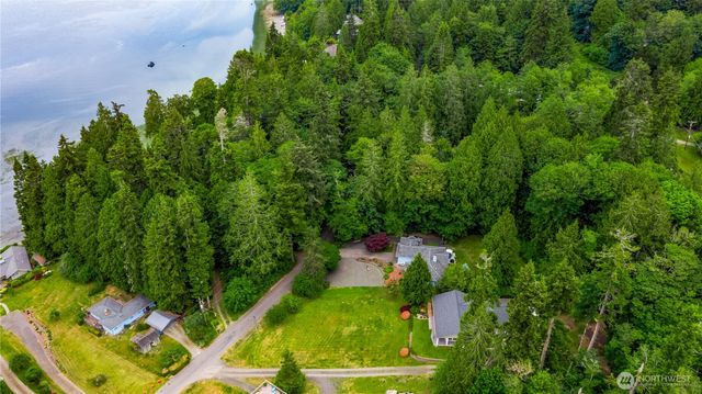 29955 Scenic Drive NE, Poulsbo, WA 98370