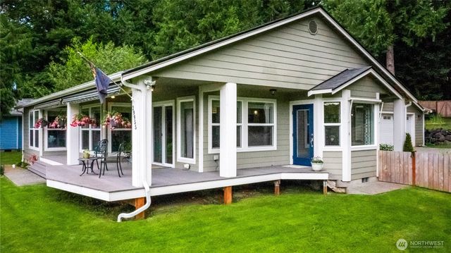 29955 Scenic Drive NE, Poulsbo, WA 98370
