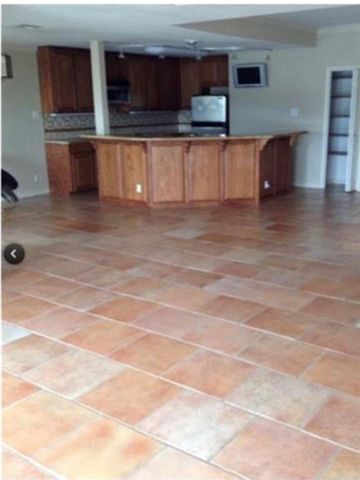 4245 Santa Fe St, Corpus Christi, TX 78411