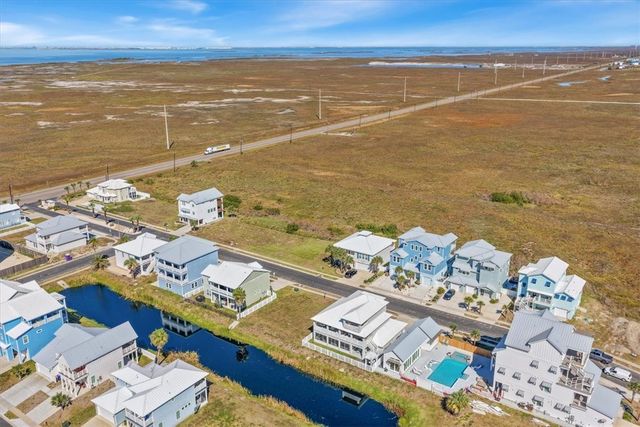 113 Frontside Dr, Corpus Christi, TX 78418