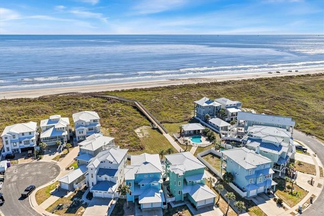 113 Frontside Dr, Corpus Christi, TX 78418