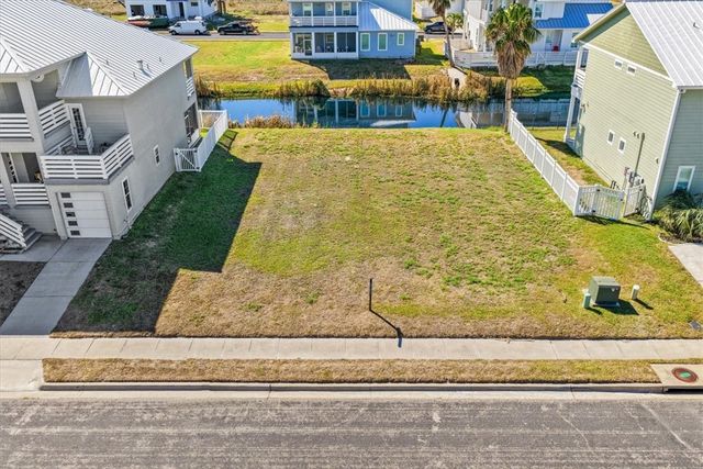 113 Frontside Dr, Corpus Christi, TX 78418