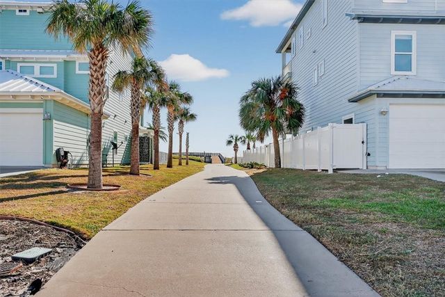 113 Frontside Dr, Corpus Christi, TX 78418