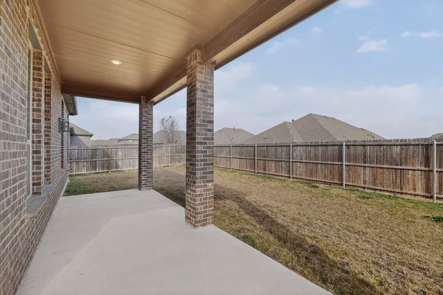 2824 Faro Road, Aubrey, TX 76227