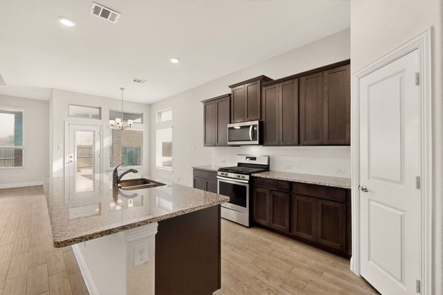 2824 Faro Road, Aubrey, TX 76227