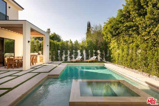 14813 Mccormick Street, Sherman Oaks, CA 91411