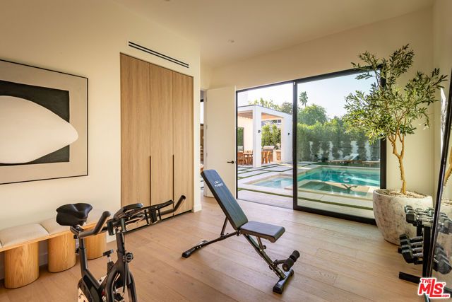 14813 Mccormick Street, Sherman Oaks, CA 91411