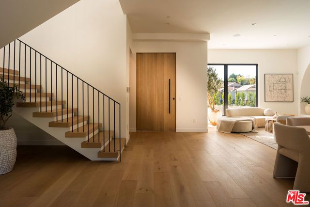 14813 Mccormick Street, Sherman Oaks, CA 91411