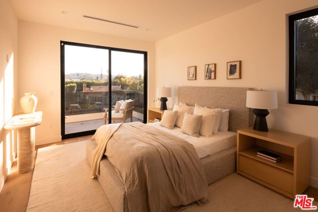 14813 Mccormick Street, Sherman Oaks, CA 91411