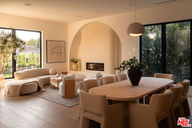 14813 Mccormick Street, Sherman Oaks, CA 91411